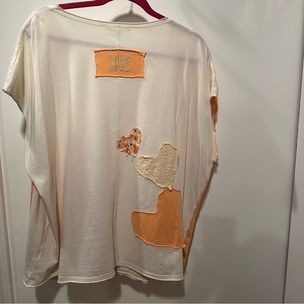 Oli & Hali Boutique Short Sleeve Top with Cream/Orange Accents - oversized fit - Picture 6 of 7